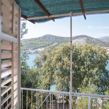 Two Bedroom בית נופש